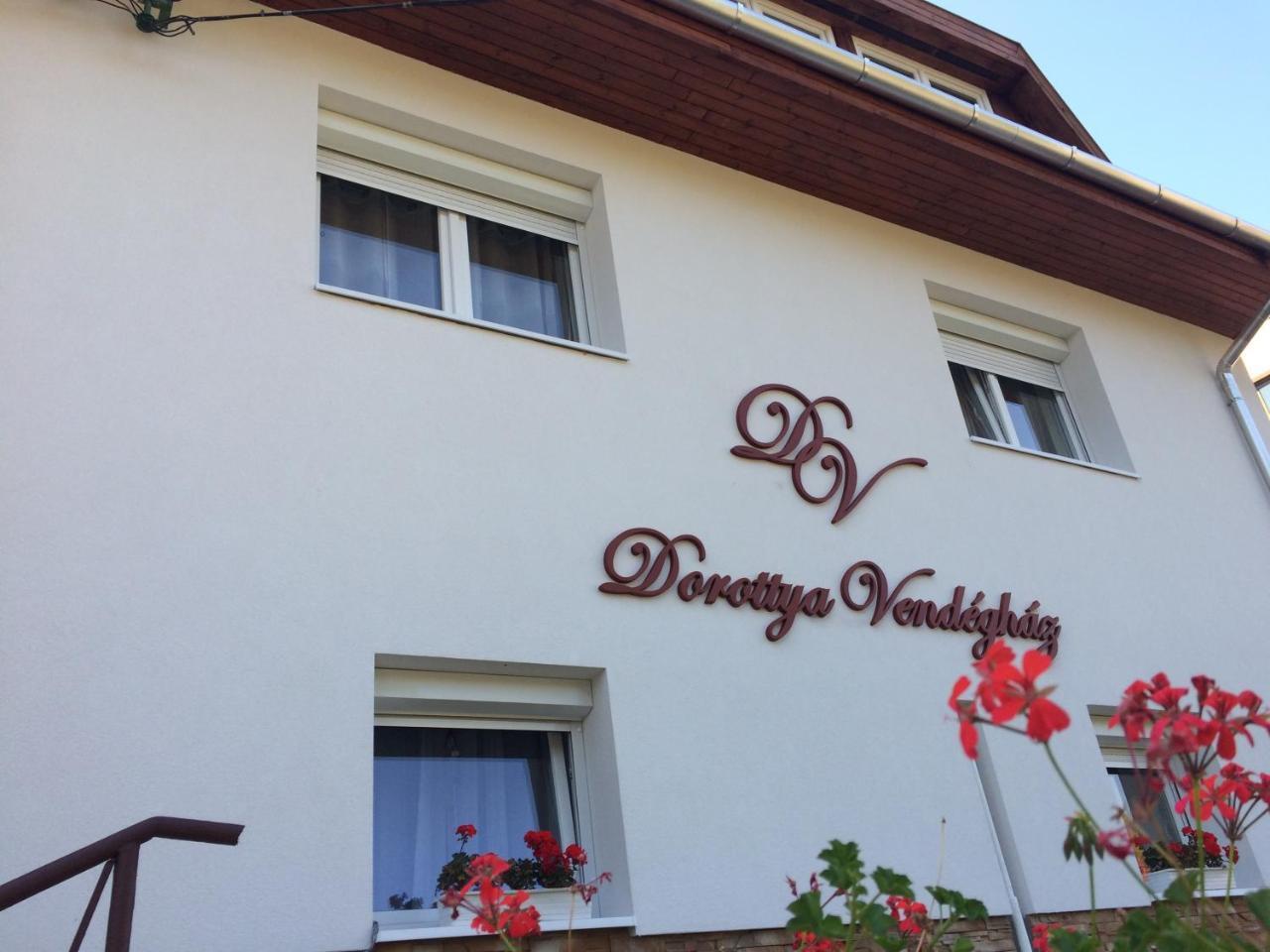 Dorottya Vendeghaz Hotel Miskolc Buitenkant foto