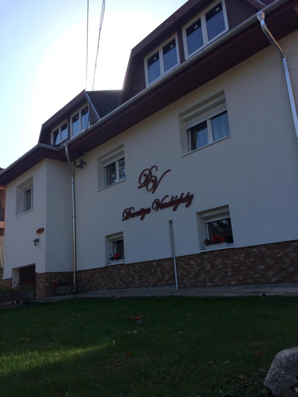 Dorottya Vendeghaz Hotel Miskolc Buitenkant foto