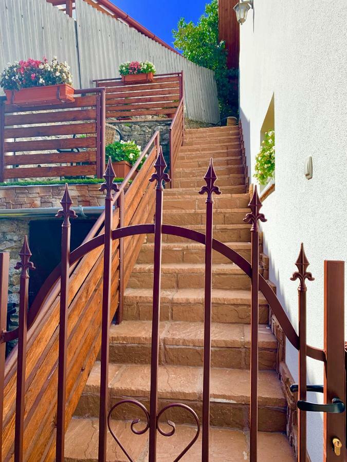 Dorottya Vendeghaz Hotel Miskolc Buitenkant foto